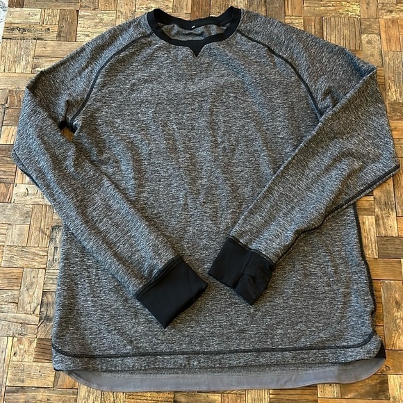 Lululemon Men’s Long Sleeve Pull Over - Picture 1 of 10
